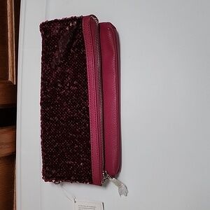 Thirty-One Clutch NWT